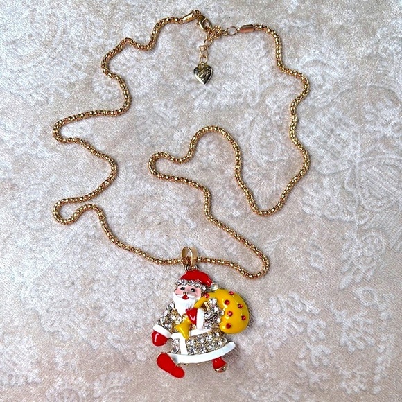 Betsey Johnson Crystal Santa Claus Christmas Gold Tone Long Chain Necklace - Picture 11 of 11